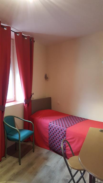 Hotel Le Gambetta Carmaux Exteriör bild